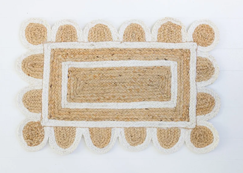 White Scalloped Jute Mini Rug (ready to ship)