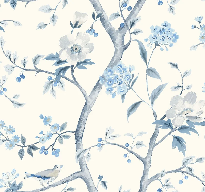 Southport Floral Trail Wallpaper in Eggshell and Blue Shale from the Luxe Retreat Collection